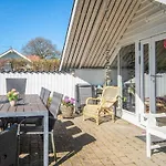4 Star Holiday Home In Hejls 別荘