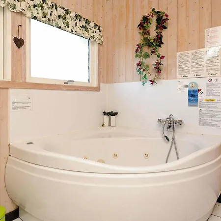Holiday home 8 Person In *