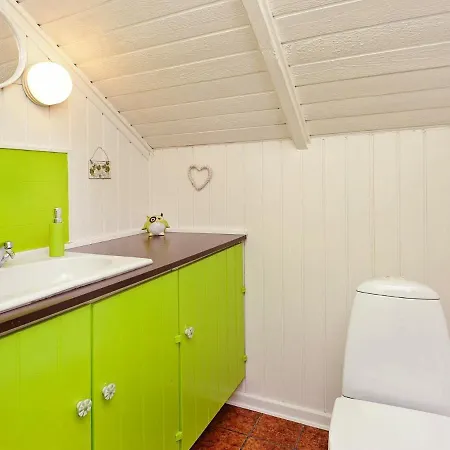 8 Person In Holiday home Hejls
