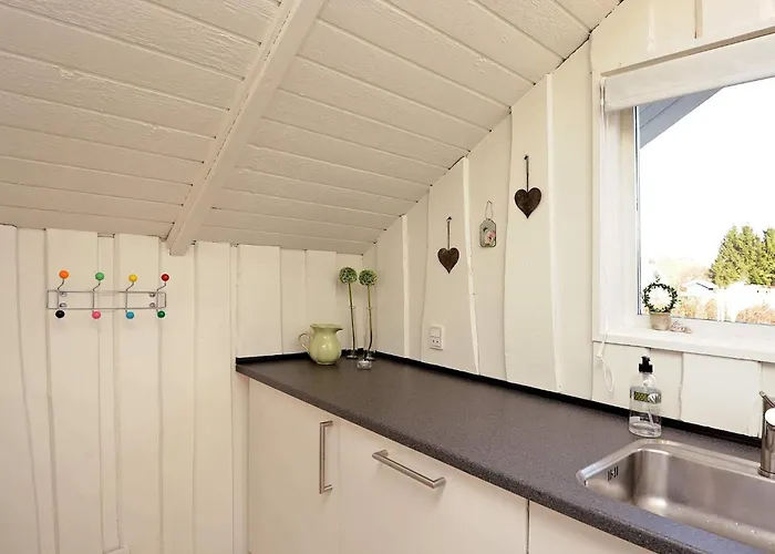 8 Person In Hejls-by Traum * Hejls