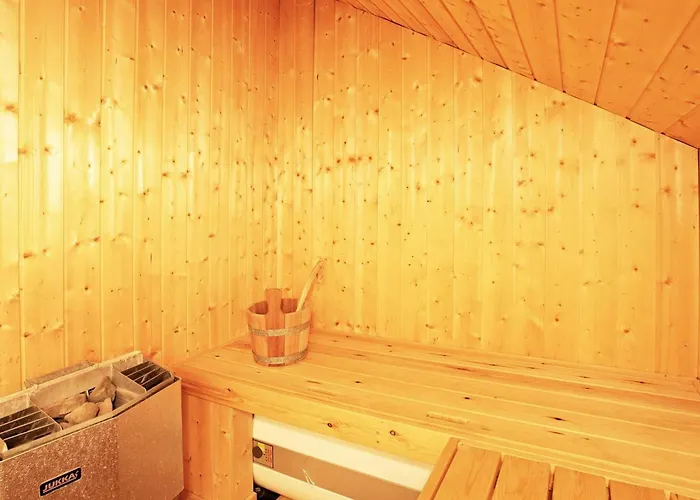 8 Person In Hejls-by Traum * Hejls